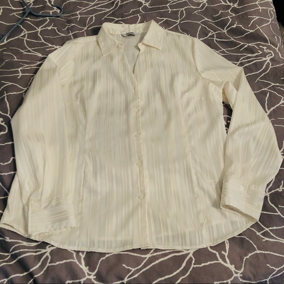 Ladies Classic white shirt - Picture 2 of 3